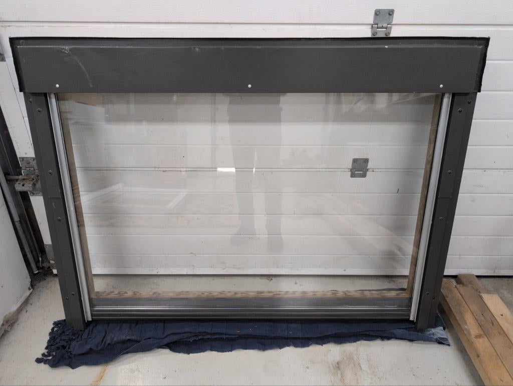 Velux GGL-7 groot Dakraam 134x98  incl gebruikte gootstukken, Doe-het-zelf en Verbouw, Glas en Ramen, Ophalen, Gebruikt, 80 tot 120 cm