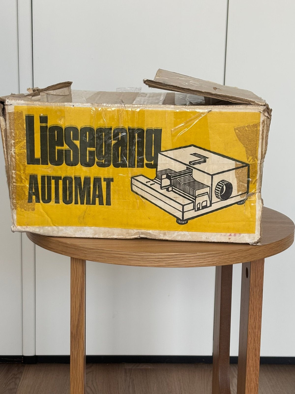 Diaprojector uit jaren ‘70, Audio, Tv en Foto, Ophalen, Gebruikt, Met scherm