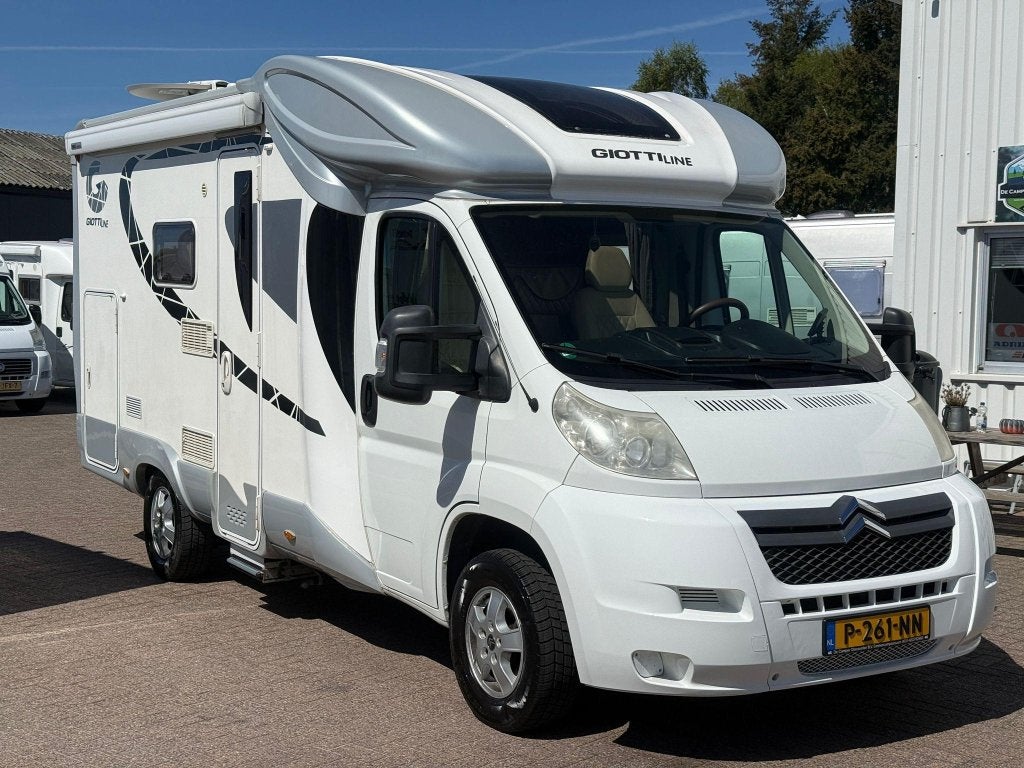 Giottiline Therry compact XXL garage 2013 Euro 5, Caravans en Kamperen, Campers, Overige merken, Bedrijf, Overige merken, Handgeschakeld