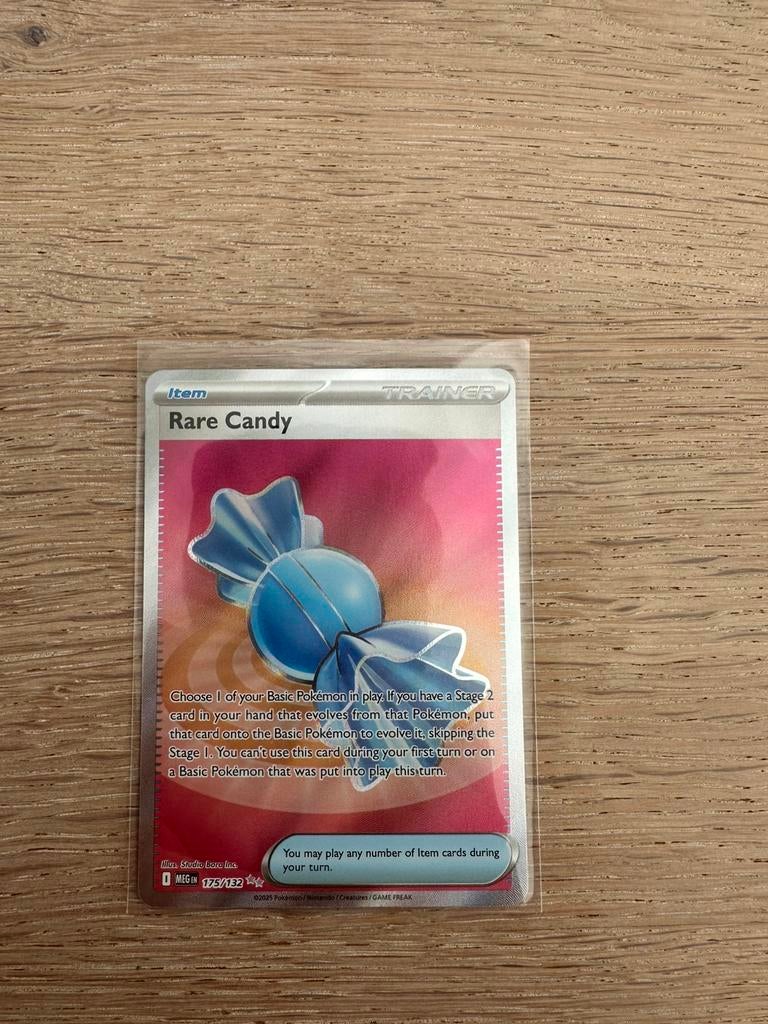 Rare candy 175/132, Hobby en Vrije tijd, Verzamelkaartspellen | Pokémon, Ophalen of Verzenden, Zo goed als nieuw