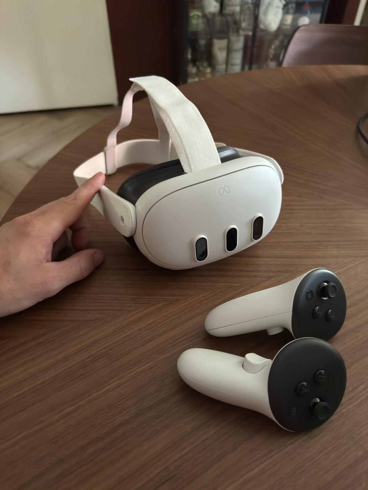 Meta Quest 3 VR-bril met accessoires, Spelcomputers en Games, Virtual Reality, Ophalen, Zo goed als nieuw, VR-bril, Overige platformen