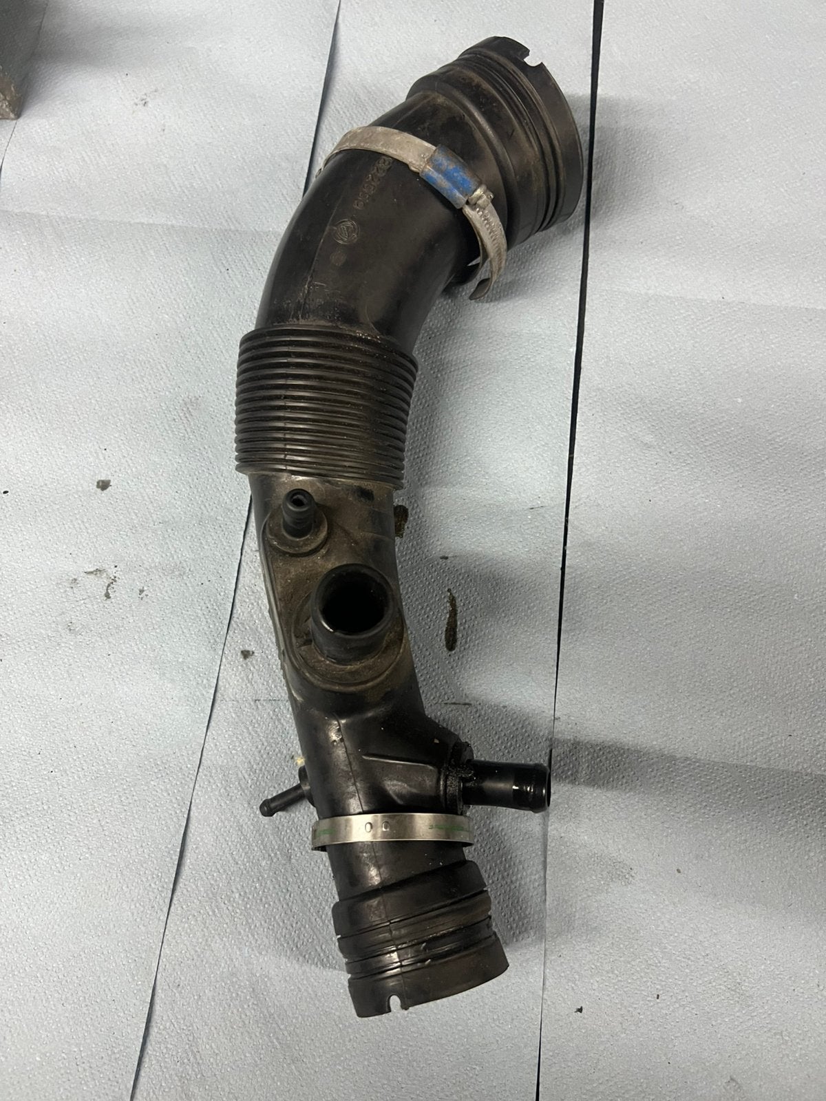 Luchtinlaat slang 1.4tjet fiat/abarth/alfa, Auto-onderdelen, Verzenden, Gebruikt