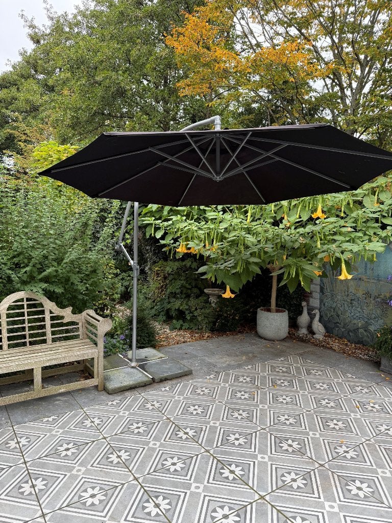 Parasol, Ophalen, Gebruikt, Kantelbaar, 2 tot 3 meter