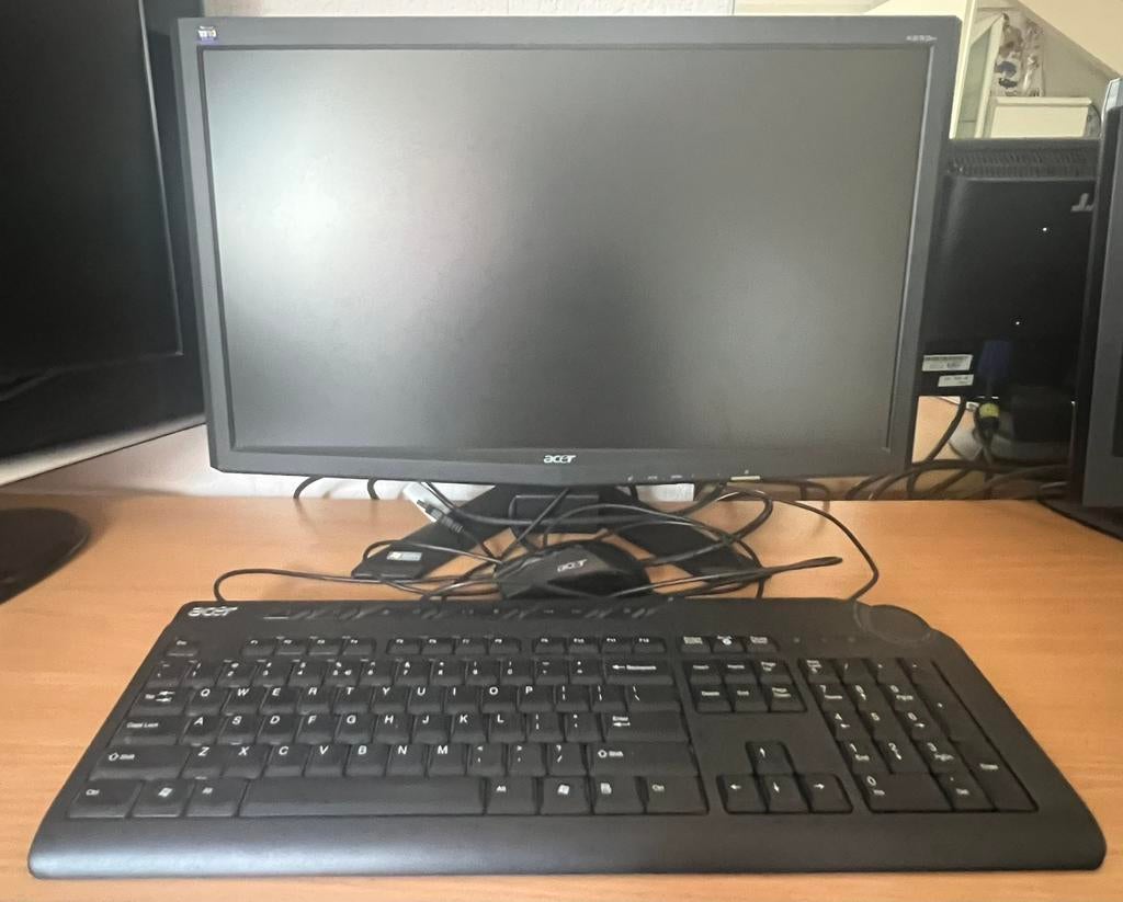 Acer LCD monitor met muis, toetsenbord, voet en kabels, Ophalen, Gebruikt, 61 t/m 100 Hz, HDMI