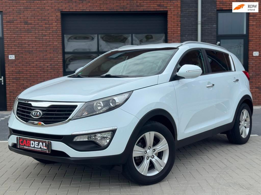 Kia Sportage 1.6 GDI ISG X-ecutive Plus Pack CLIMA|NAVI|LED, Voorwielaandrijving, Euro 5, 4 cilinders, Wit