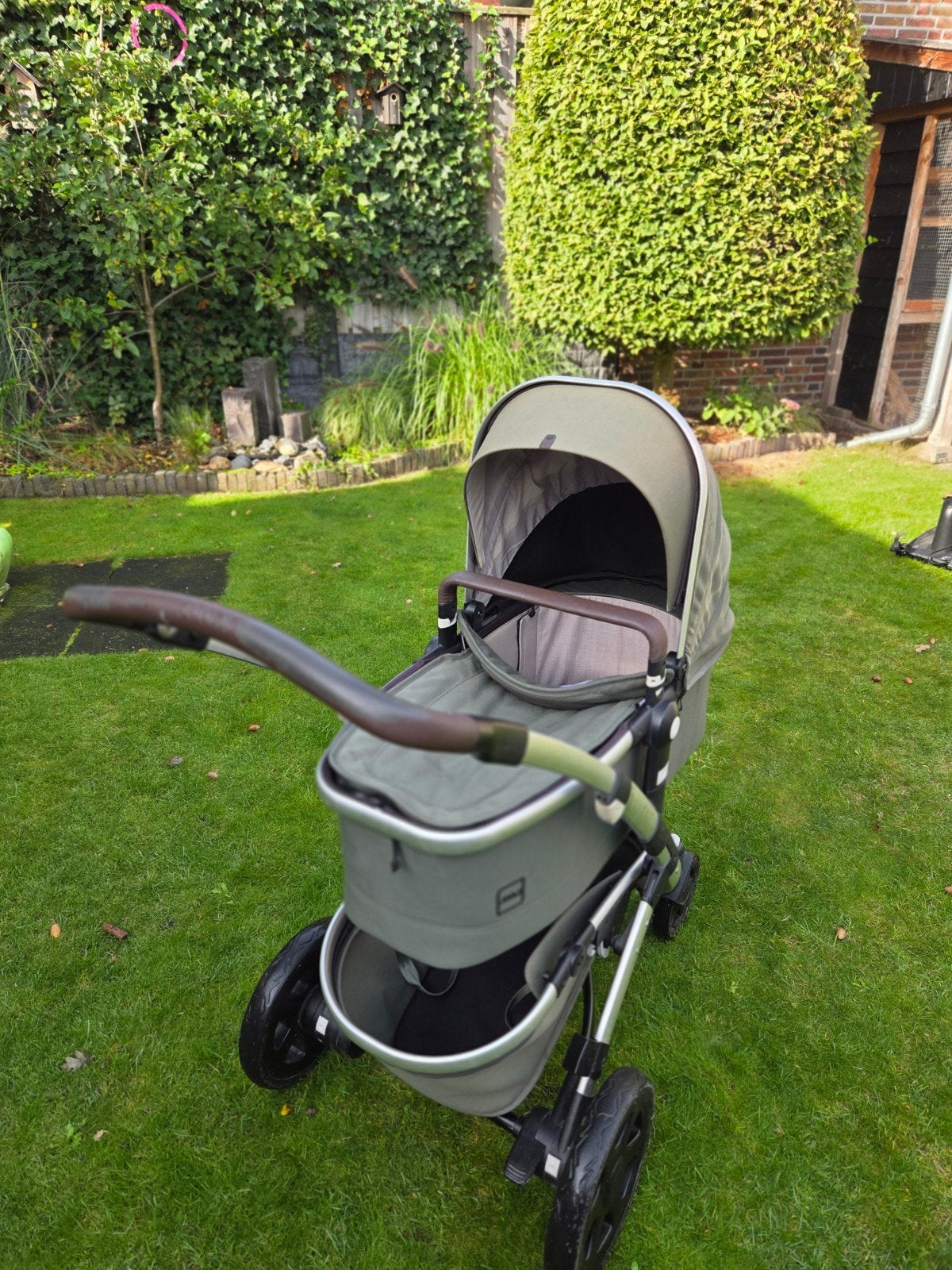 Foto 3 van Joolz Geo 2 Marvellous Green complete set met accessoires