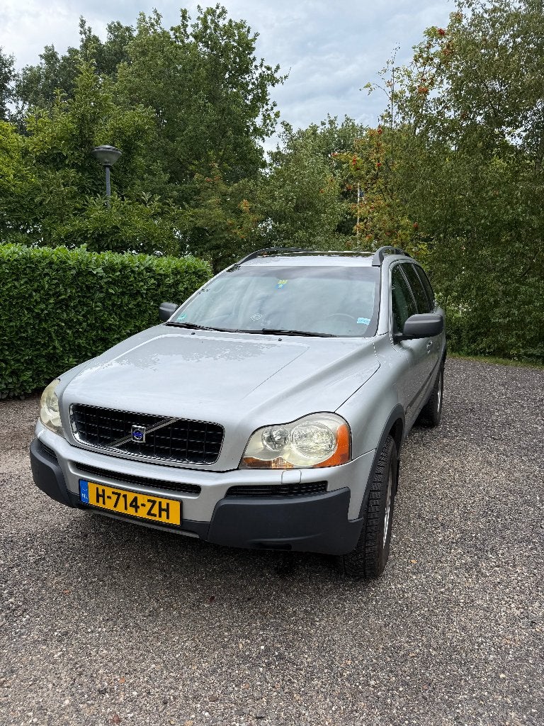 Volvo XC90 2.5 T AWD automaat 2004 7-persoons nieuwe apk, Auto's, Zwart, 7 stoelen, 2521 cc, Leder