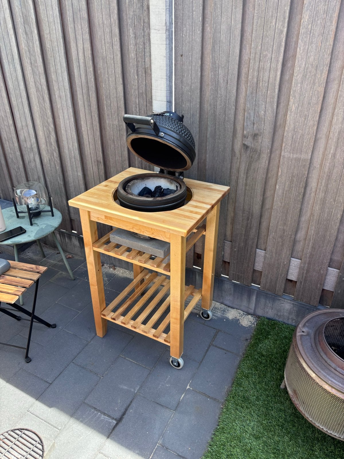 Houten BBQ-tafel op wielen (zonder BBQ), Ophalen, Nieuw, Rechthoekig, Hout