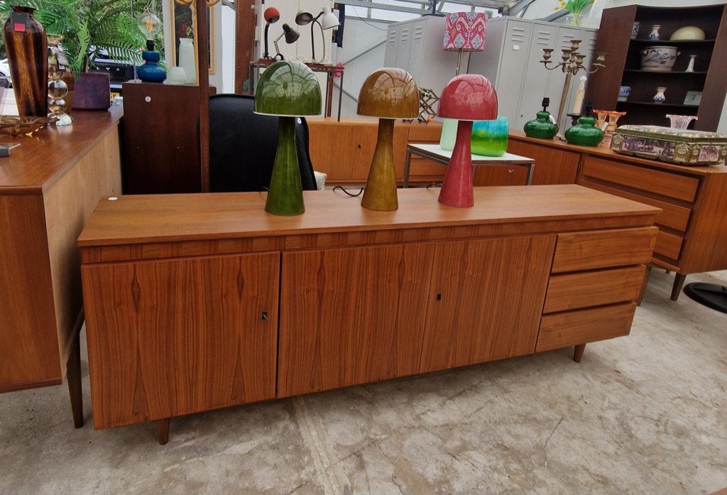 Vintage dressoir met mooi bewerkt randje, 200cm, ., 150 tot 200 cm, Met lade(s), Ophalen of Verzenden