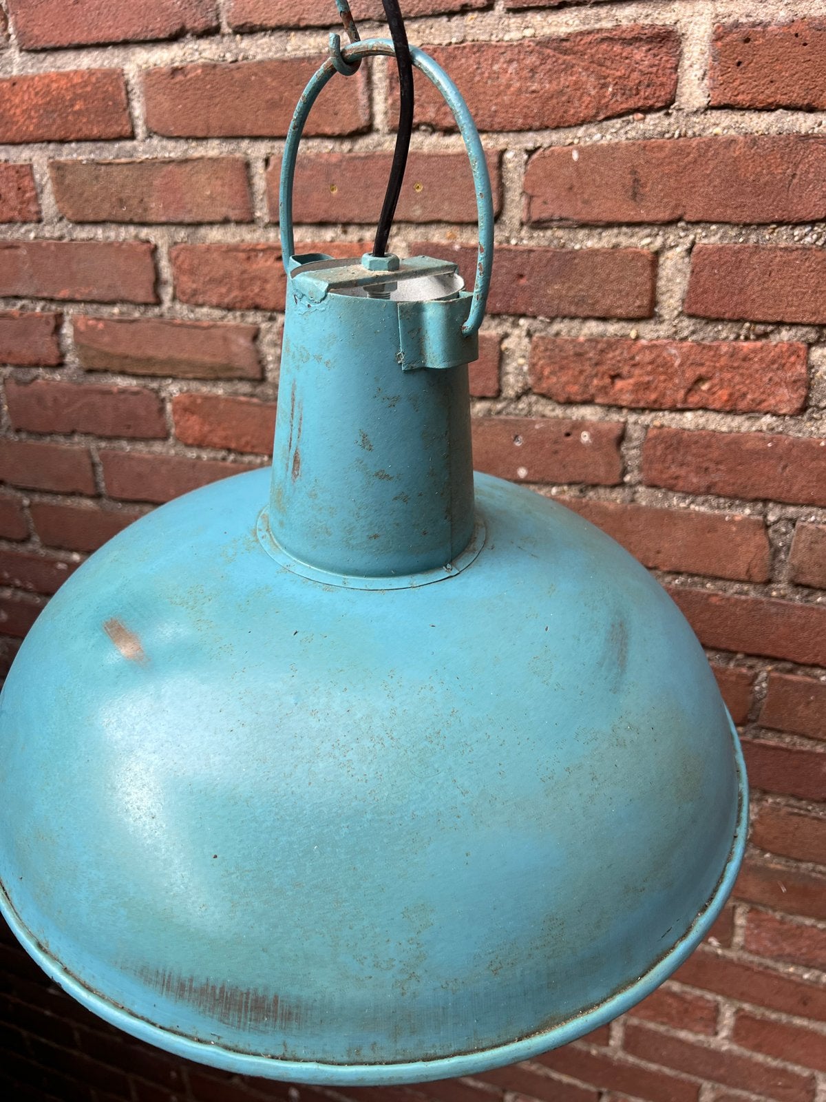 Vintage Industriële Hanglamp - Turquoise Metaal, Huis en Inrichting, Lampen | Hanglampen, Ophalen, Gebruikt, Metaal, E27 (groot)