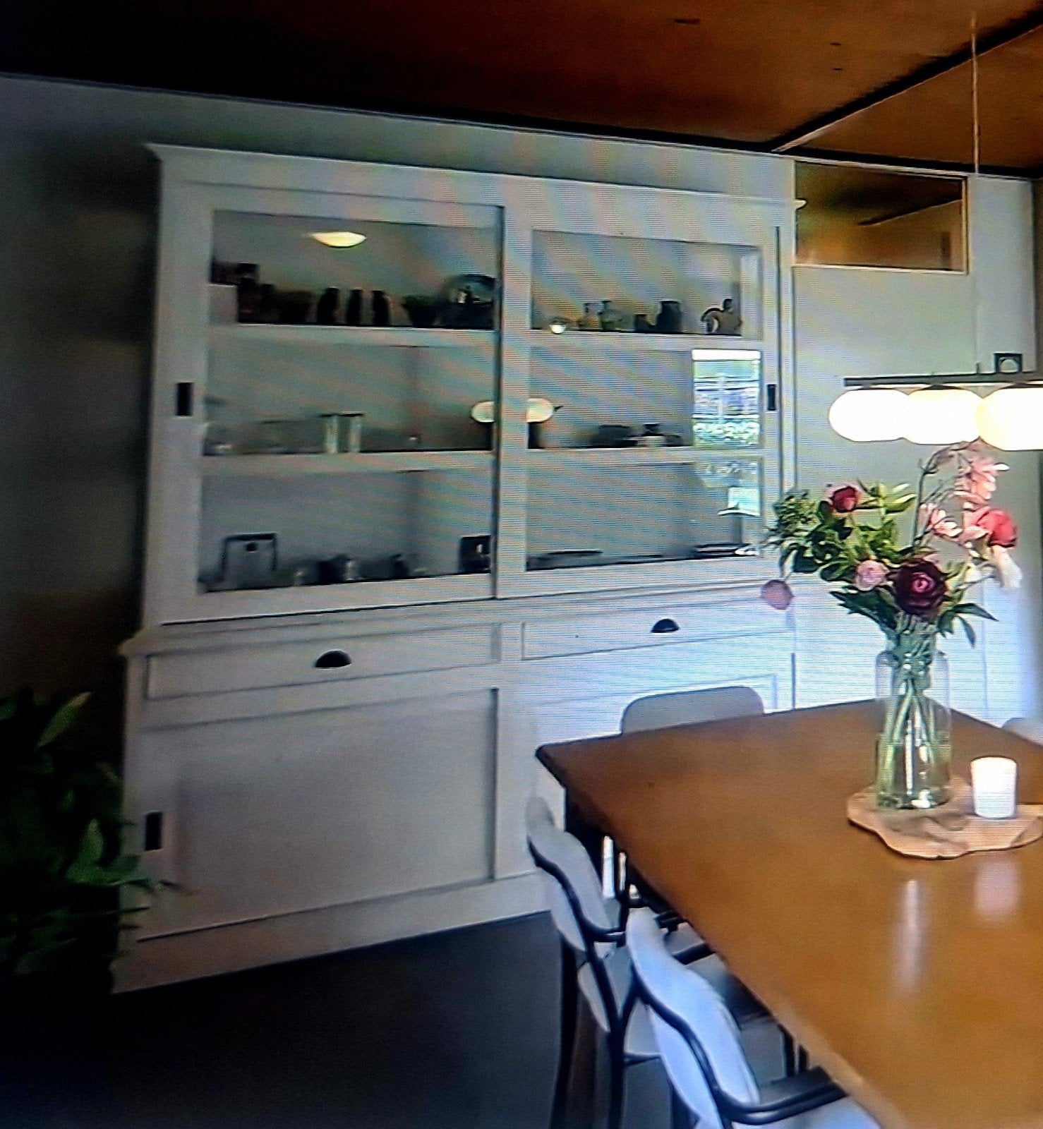 Prachtige buffetkast wit / creme, Huis en Inrichting, Kasten | Buffetkasten, Ophalen, Zo goed als nieuw, 25 tot 50 cm, 200 cm of meer