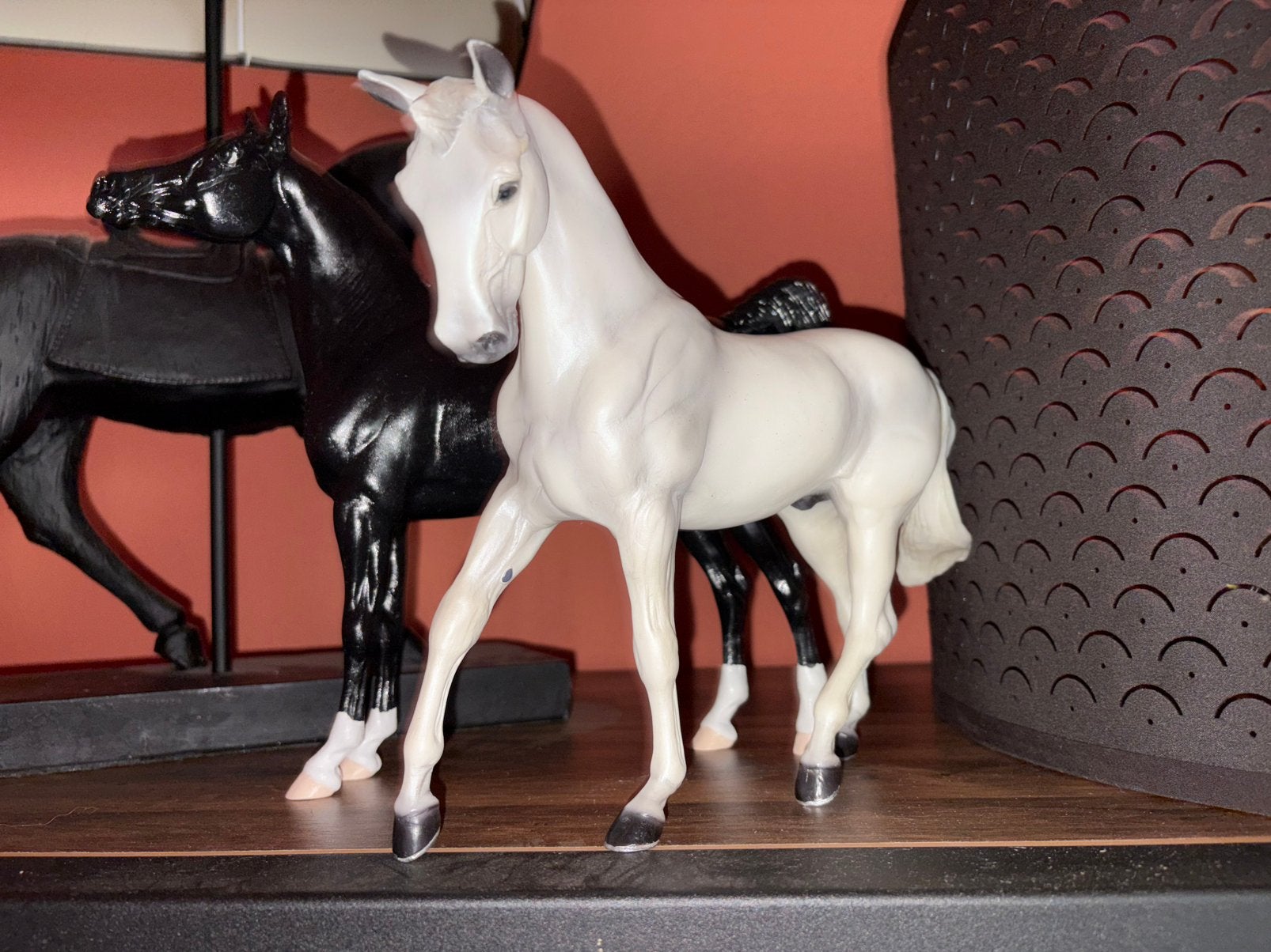 Breyer paard Milton 1:9, Ophalen of Verzenden, Gebruikt, Paard, Beeldje of Figuurtje