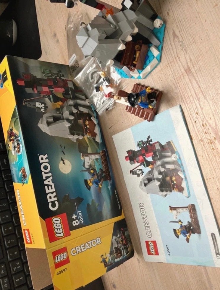 LEGO Creator 40597 Eng eiland avontuur - Nieuw in doos, Lego, Zo goed als nieuw, Inclusief accessoires, Complete set