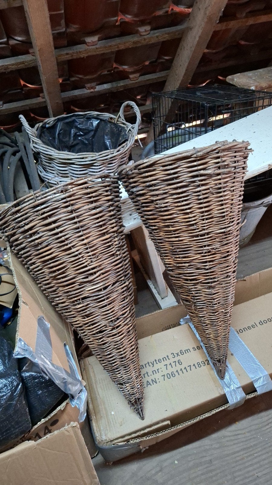2 hang manden, Ophalen, Overige materialen, Gebruikt, Rond