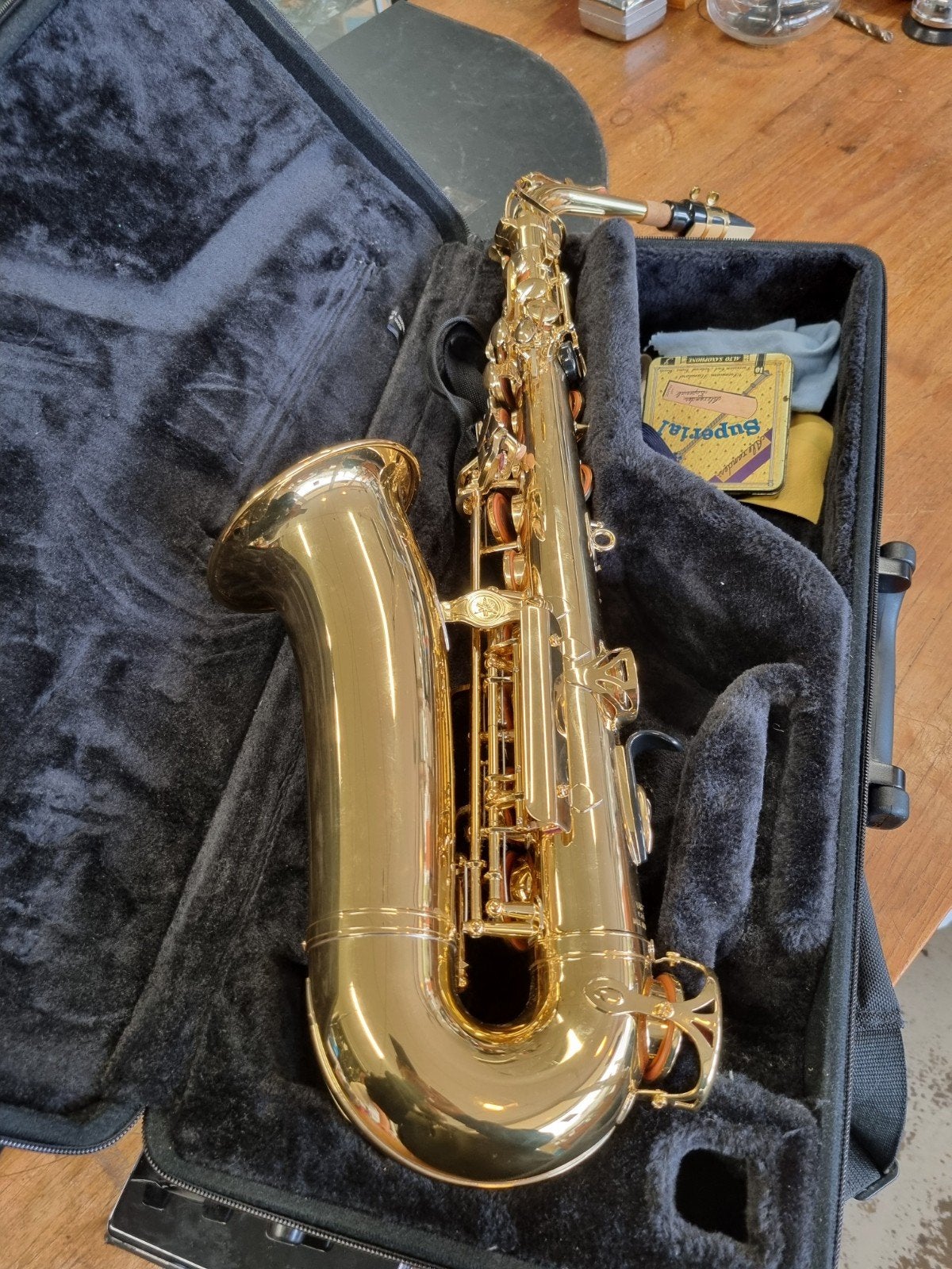 Yamaha YAS-280 Altsaxofoon - Zo goed als nieuw, Ophalen of Verzenden, Zo goed als nieuw, Alt, Met koffer