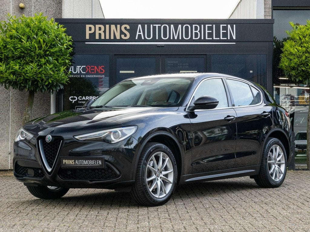 Alfa Romeo Stelvio 2.0 T Q4 Luxury|1e Eig|Carplay|Camera|Key, Auto's, Alfa Romeo, Euro 6, 4 cilinders, Zwart, Vierwielaandrijving