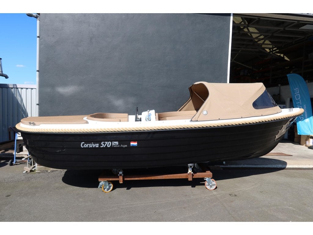 Corsiva 570 New Age, Watersport en Boten, Niet ingevuld, Overige typen, Niet ingevuld, 6 m