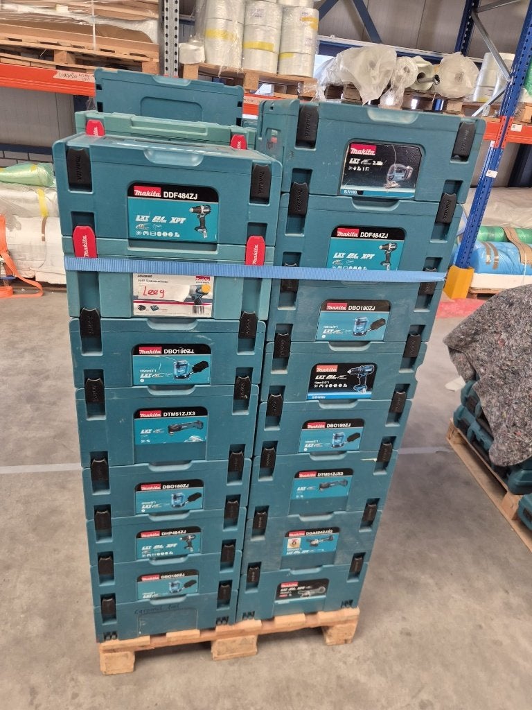 Makita Gereedschapskisten toren, Ophalen, Zo goed als nieuw
