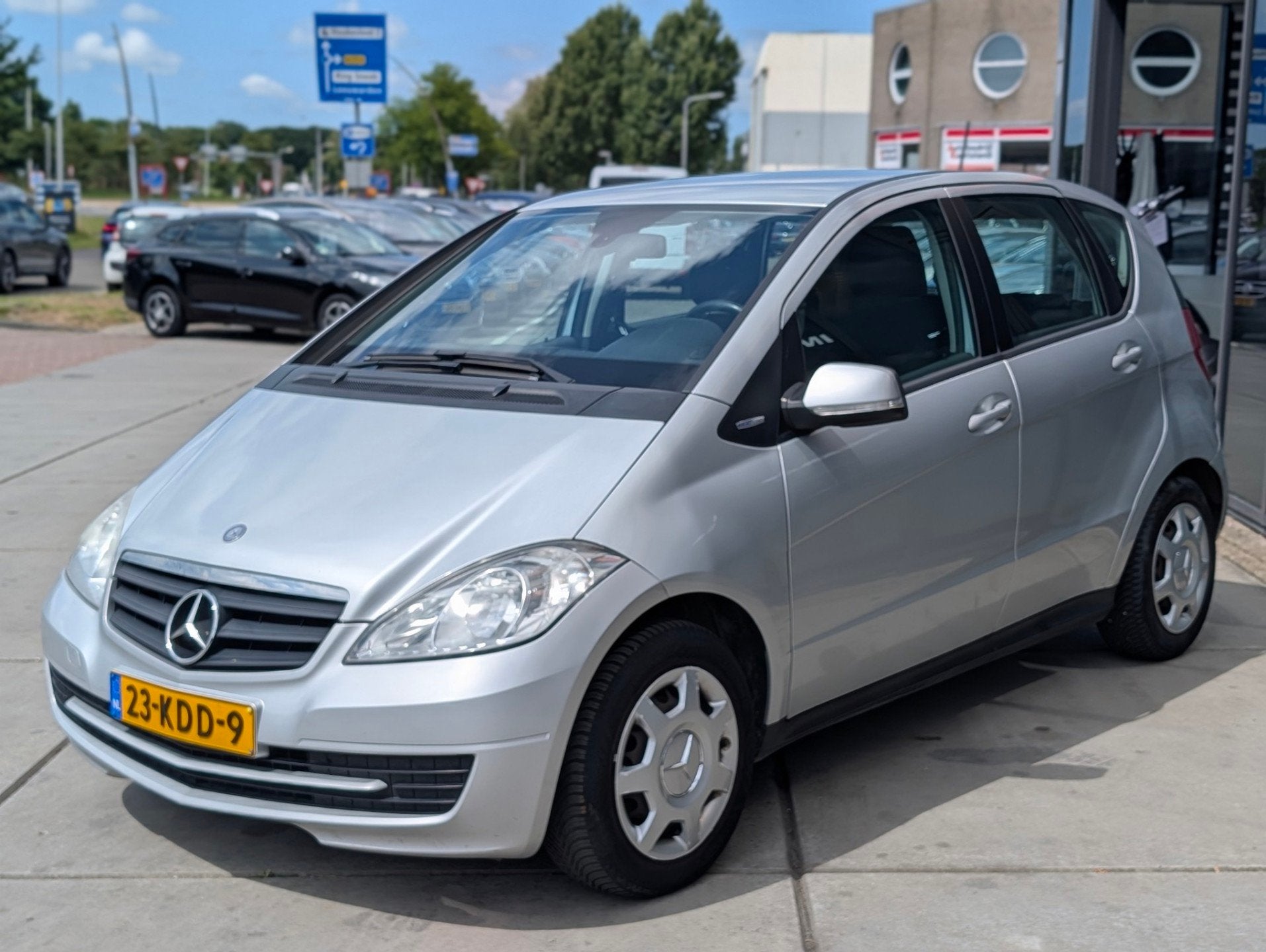 Mercedes-Benz A-klasse 150 BlueEFFICIENCY Business Class - N, Voorwielaandrijving, Euro 5, Start-stop-systeem, Zwart
