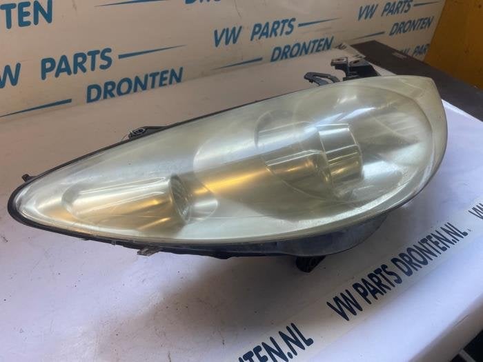 Koplamp rechts van een Peugeot 307, Gebruikt, -, Verzenden, -