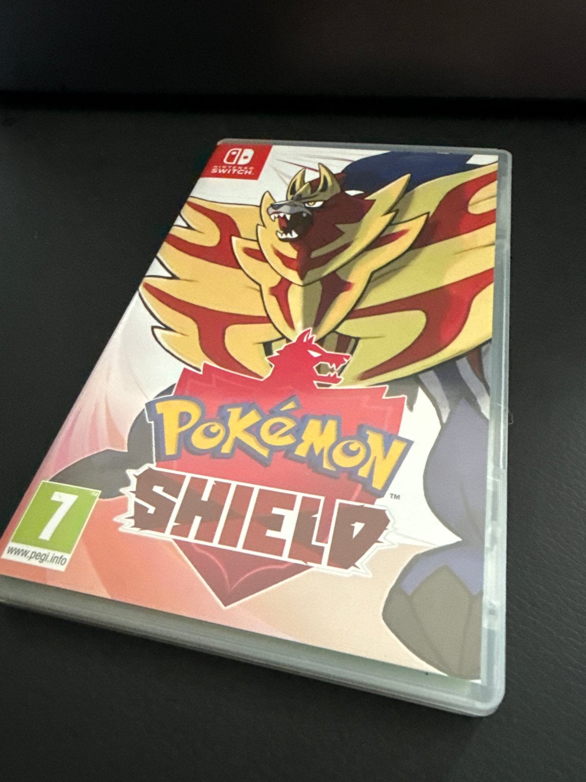 Pokémon Shield Nintendo Switch 1 & 2, Online, 1 speler, Ophalen of Verzenden, Zo goed als nieuw