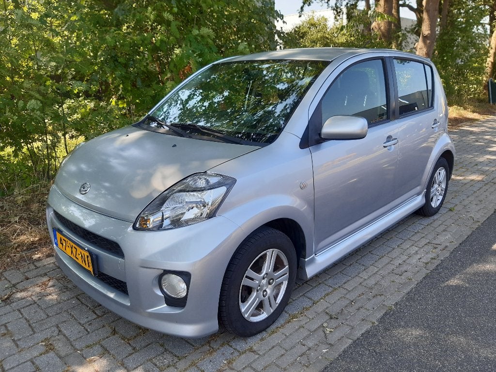 Daihatsu Sirion 1.3 - 5 DEURS - APK 10-03-2027 + Airco, Voorwielaandrijving, Stof, 4 cilinders, Bedrijf