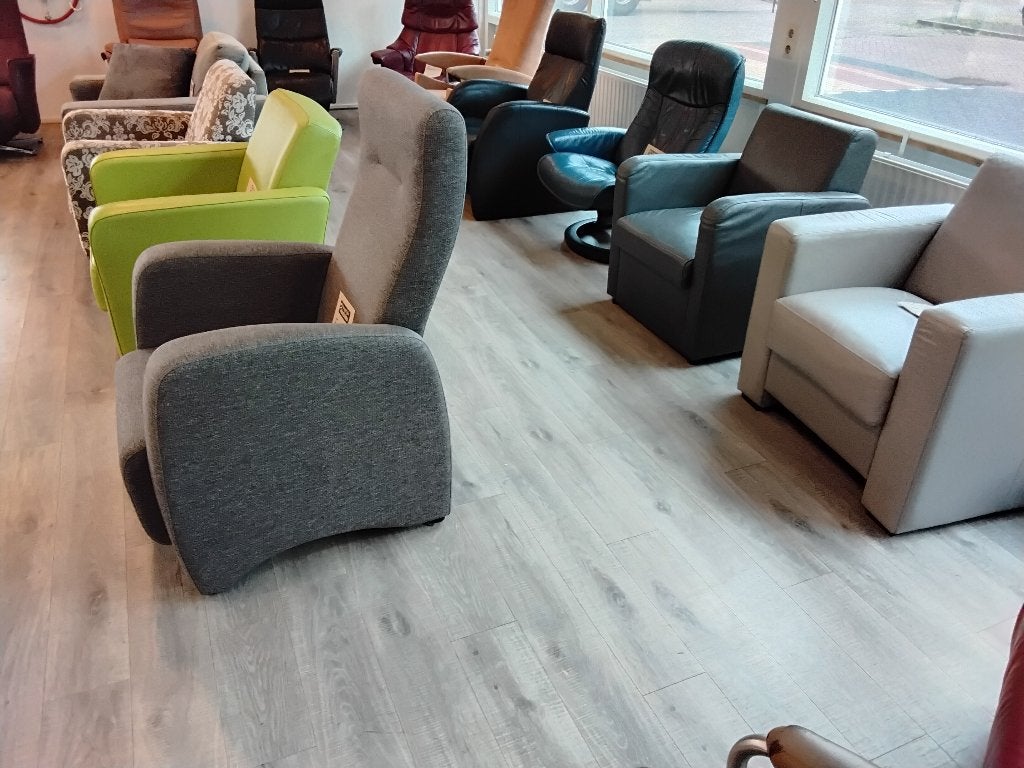 Veel (relax) stoelen in voorraad! Second Life Wolega, Ophalen, Overige kleuren, Leer, Zo goed als nieuw