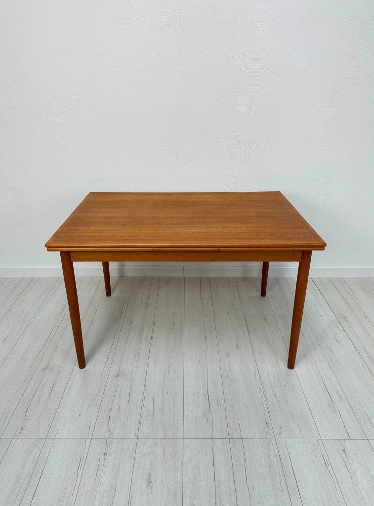 Minimalistische grote uitschuifbare teak eettafel jaren 60