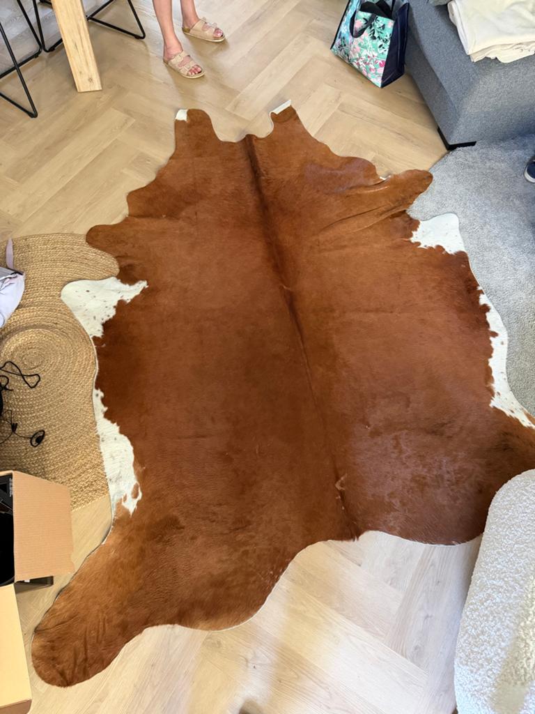 IKEA ENSTA Koeienhuid - Bruin/Wit, Huis en Inrichting, Ophalen, Gebruikt, Bruin, 150 tot 200 cm
