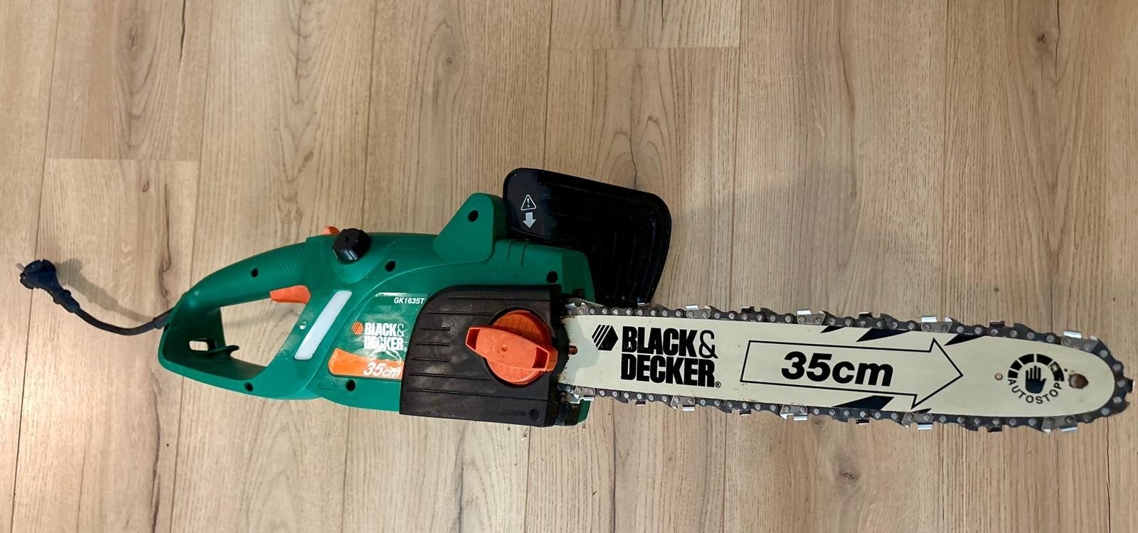 Black & Decker GK1635T elektrische kettingzaag 35cm, Doe-het-zelf en Verbouw, Gereedschap | Zaagmachines, Kettingzaag, 1200 watt of meer