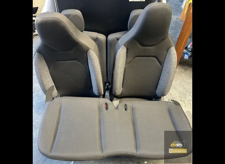 Toyota Aygo X stoelen set bekleding hoogte verstelbaar, Auto-onderdelen, Info@toyota.co.jp, Gebruikt, Toyota Motor Corporation