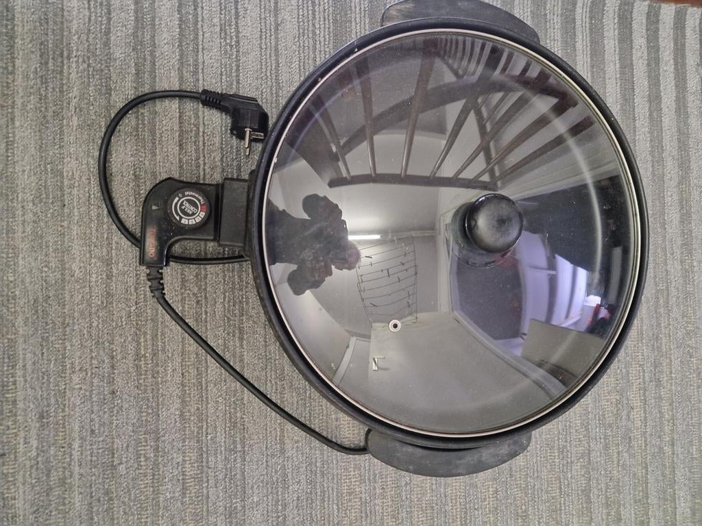 Tomado Elektrische Pan / Grillplaat met Deksel - 1500W, Ophalen of Verzenden, Gebruikt