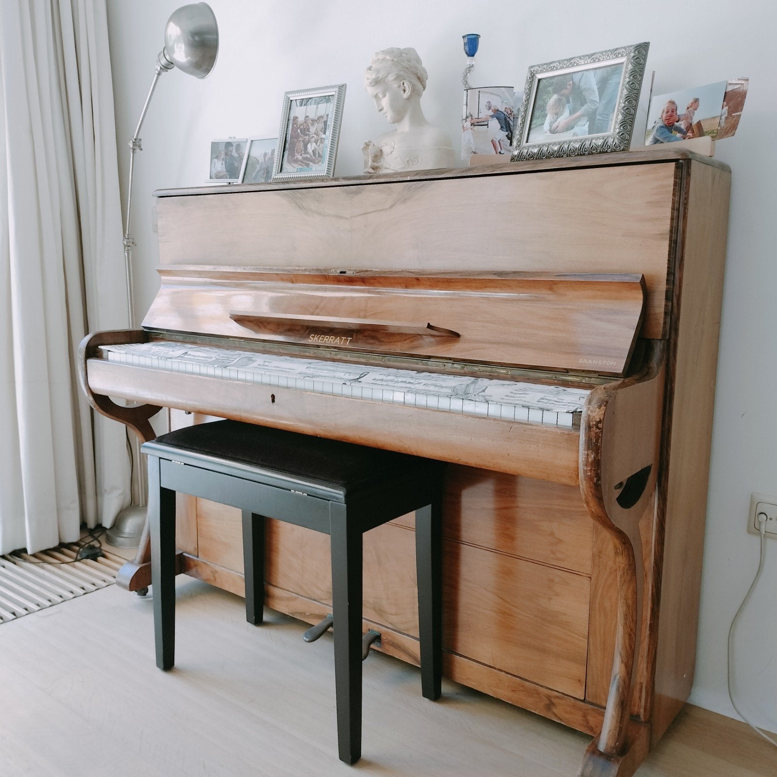 SKERRAT BRANSTON  piano, Ophalen, Gebruikt