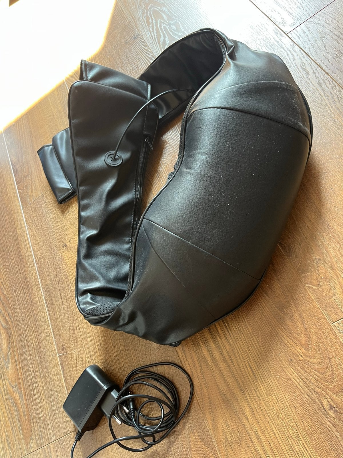 SANBO Massageapparaat - Nek en Schouder Massager, Ophalen, Zo goed als nieuw, Apparaat