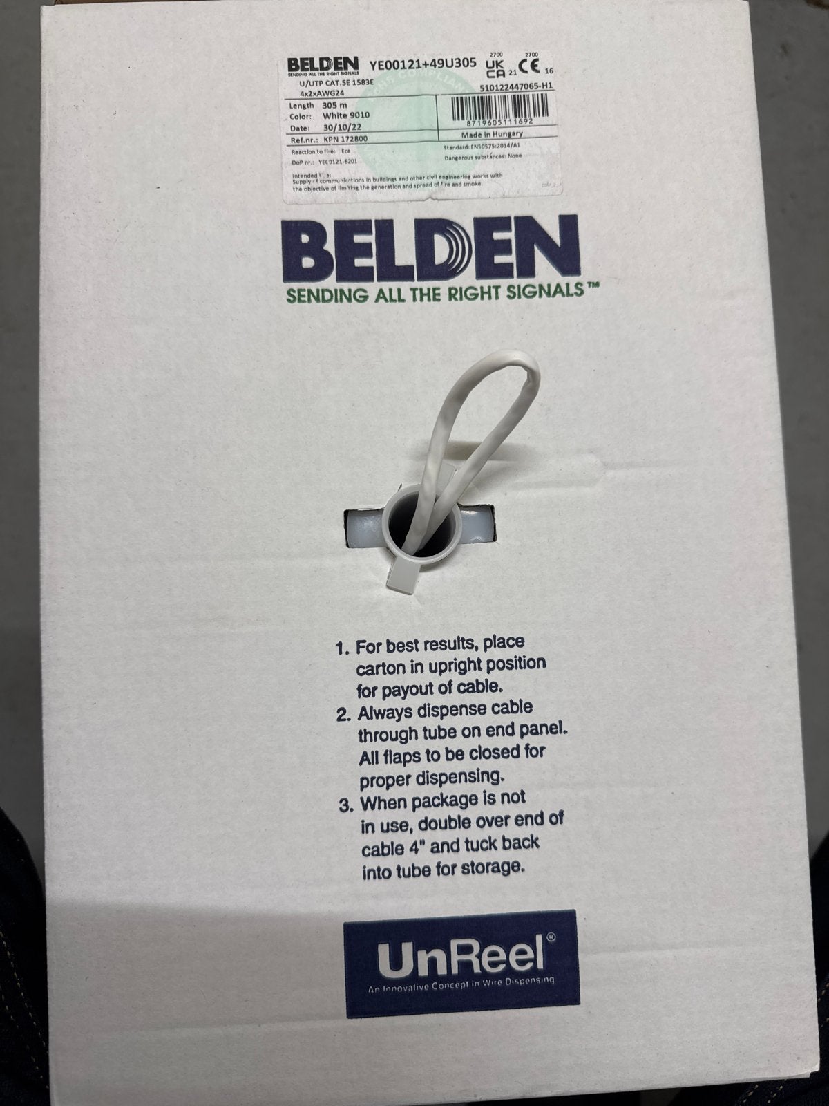 Belden U/UTP Cat.5e Netwerkkabel 305m Grijs Trekdoos, Ophalen of Verzenden, Nieuw