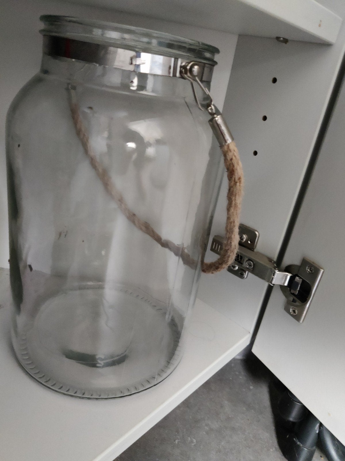 Grote glazen vaas met touw handvat, Ophalen, Gebruikt, Transparant, Met handvat