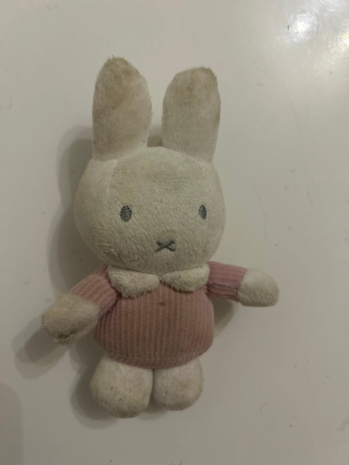 Vintage Nijntje knuffel roze trui 14 cm, Kinderen en Baby's, Konijn, Nijntje, Ophalen of Verzenden, Zo goed als nieuw