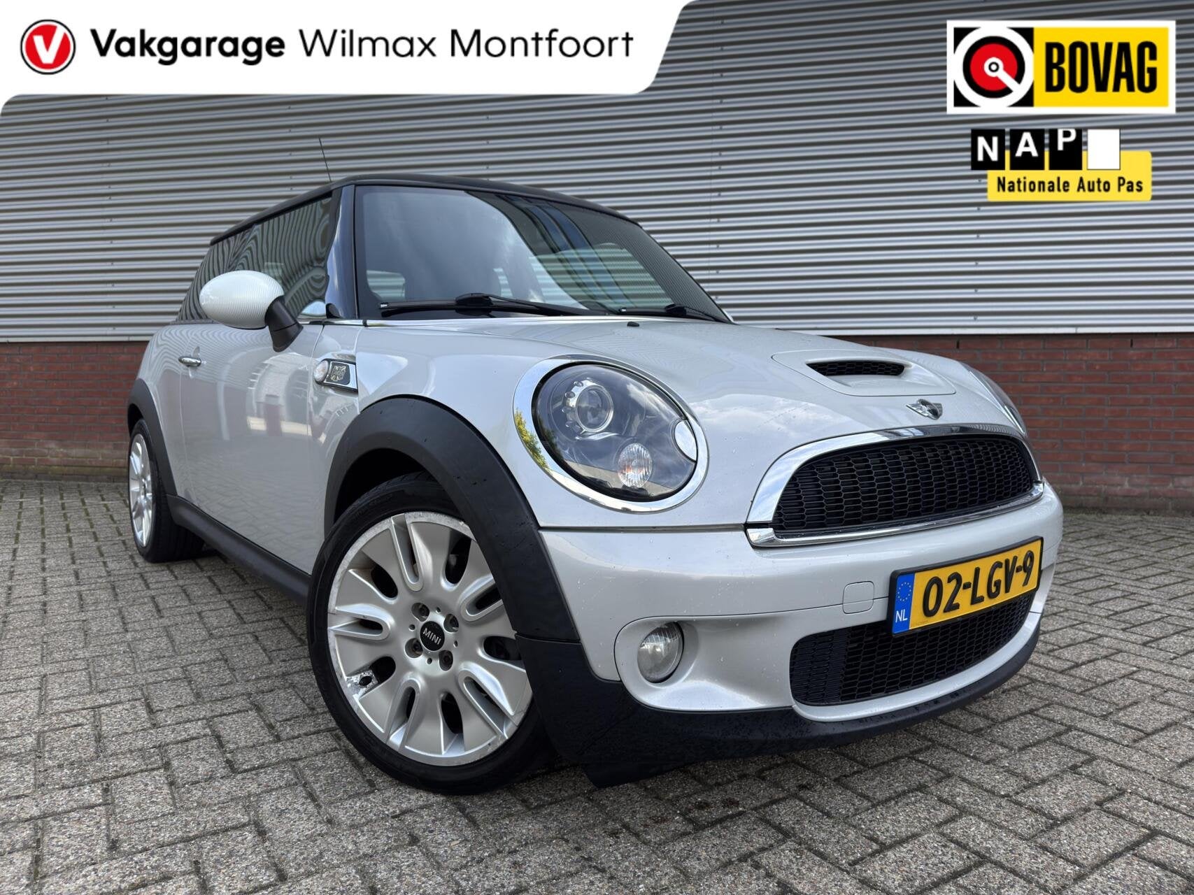 Mini 3-Deurs 1.6 Cooper S|Camden|Xenon|Harman/kardon|Airco|C, Auto's, Voorwielaandrijving, Euro 5, Gebruikt, Zwart