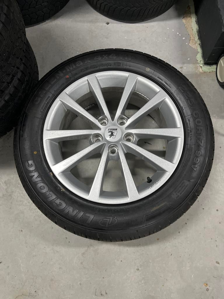 Subaru Forester 17 inch velg met M+S band 225/60 R17, Auto-onderdelen, Banden en Velgen, Ophalen, Gebruikt, 17 inch, All Season