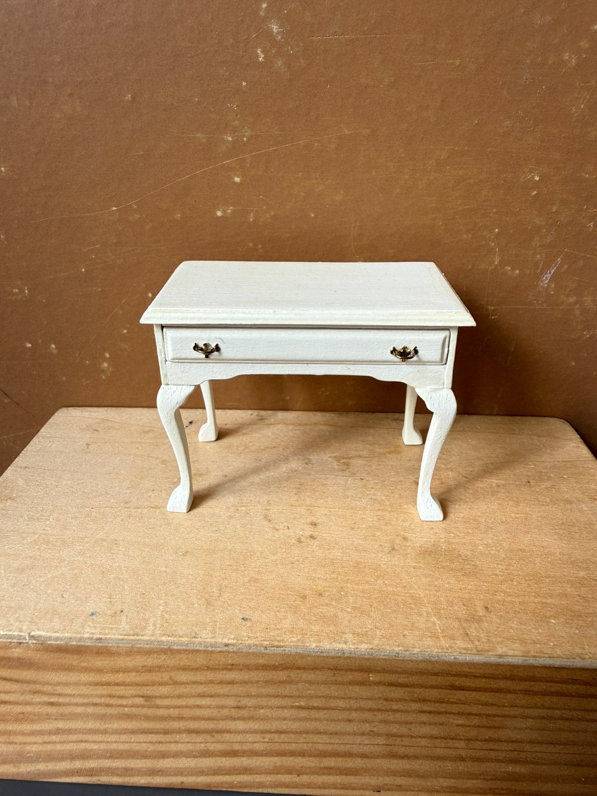 Sidetable bijzettafel tafel - hxbxd 6x7.7x4.2cm - hout, Ophalen of Verzenden, Zo goed als nieuw, Poppenhuis