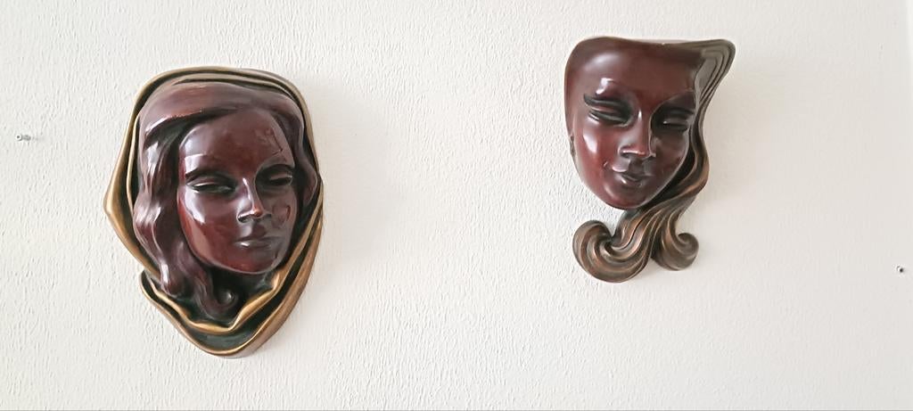 Twee wandmaskers Hans Schirmer Achatit, Ophalen of Verzenden