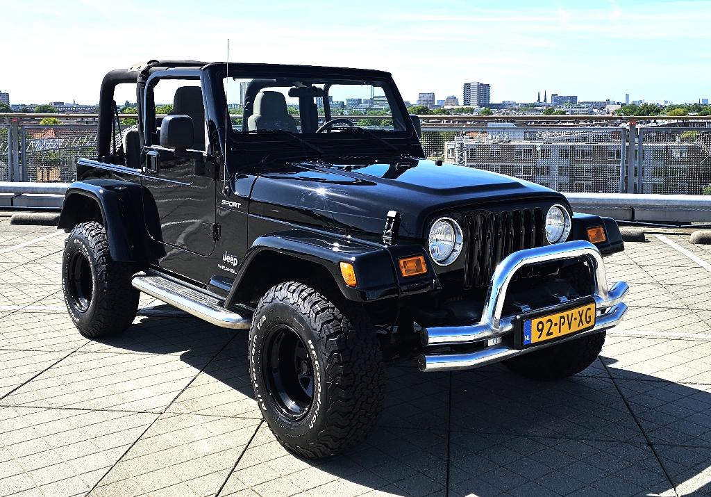 Jeep Wrangler TJ Hardtop 4.0L 2004, Youngtimer 4x4 ✅, Beige, 4 stoelen, 1920 kg, Origineel Nederlands