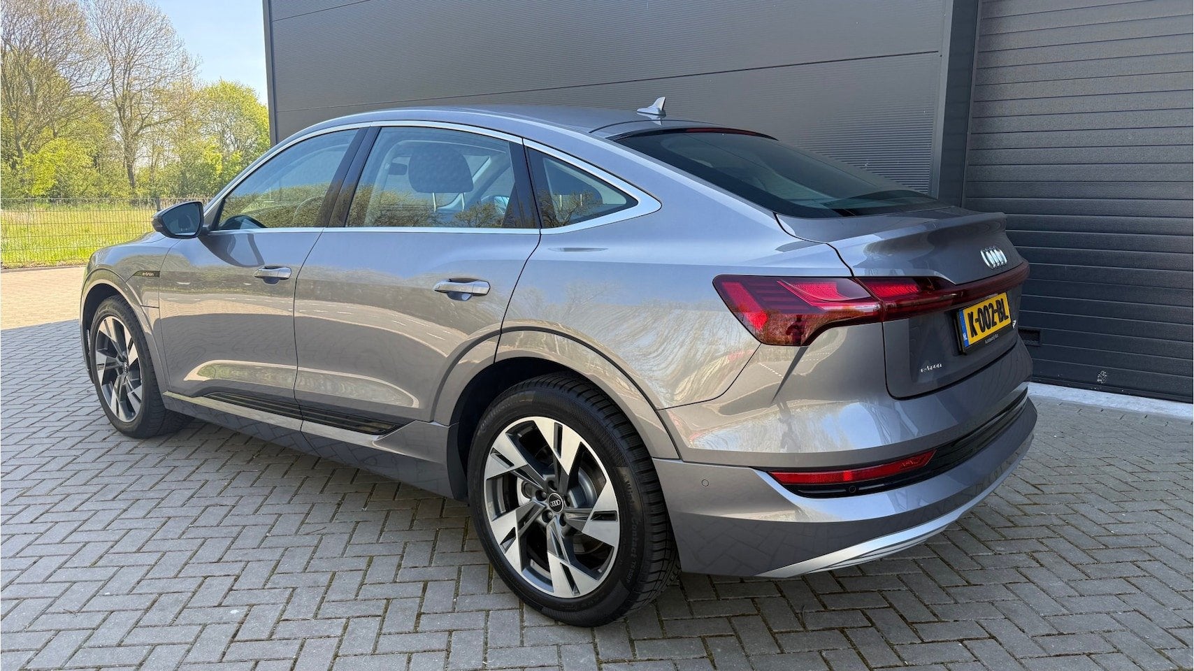Audi e-tron Sportback 55 quattro Business edition 95 kWh SOH, Auto's, Audi, Automaat, 131 €/maand, 95 kWh, 1583 min