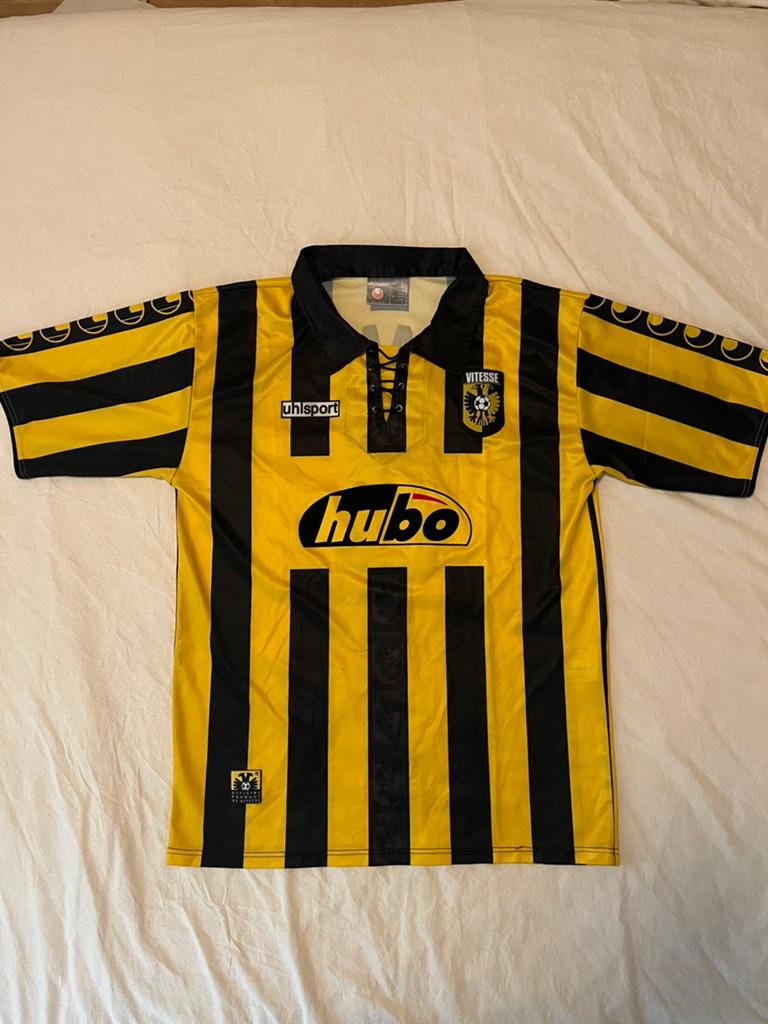 Vitesse Hubo shirtje Mbamba, Verzamelen, Verzenden, Zo goed als nieuw, Vitesse, Shirt
