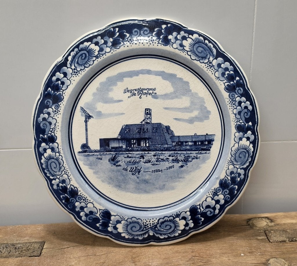 BROCANT DELFTS BLAUW BORD - "WEGRESTAURANT DE RAKET", Ophalen of Verzenden