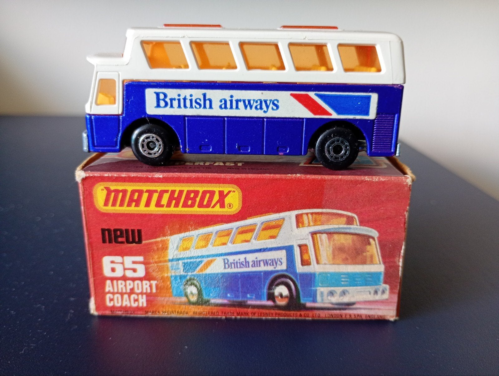 Lesney Matchbox #65 Airport Coach 'New' in doosje, Ophalen of Verzenden, Zo goed als nieuw, Auto