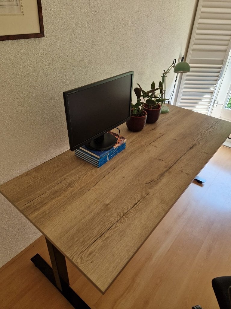 Zit-sta bureau met houten blad, Huis en Inrichting, Bureaus, Ophalen, Zit-sta bureau, Hout, 180 cm