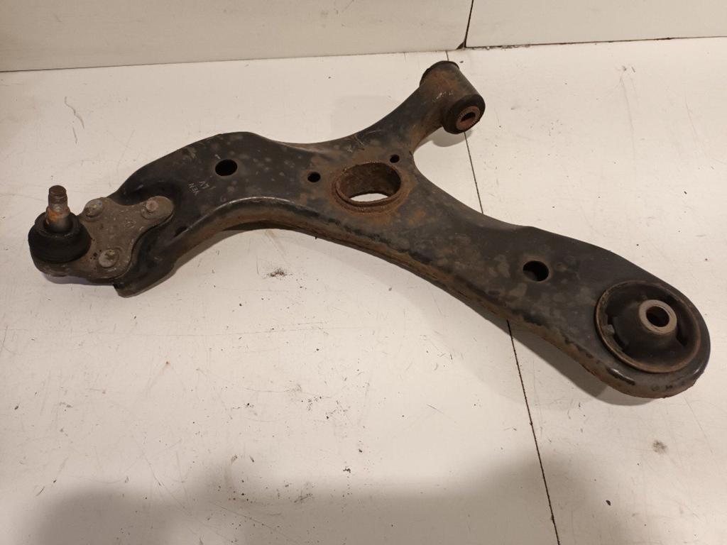 Draagarm links voor Toyota Auris, Onderdelen@venauto.nl, Van der Ven Autorecycling B.V., Gebruikt, Ettenseweg 76, 4706 PB Roosendaal, The Netherlands