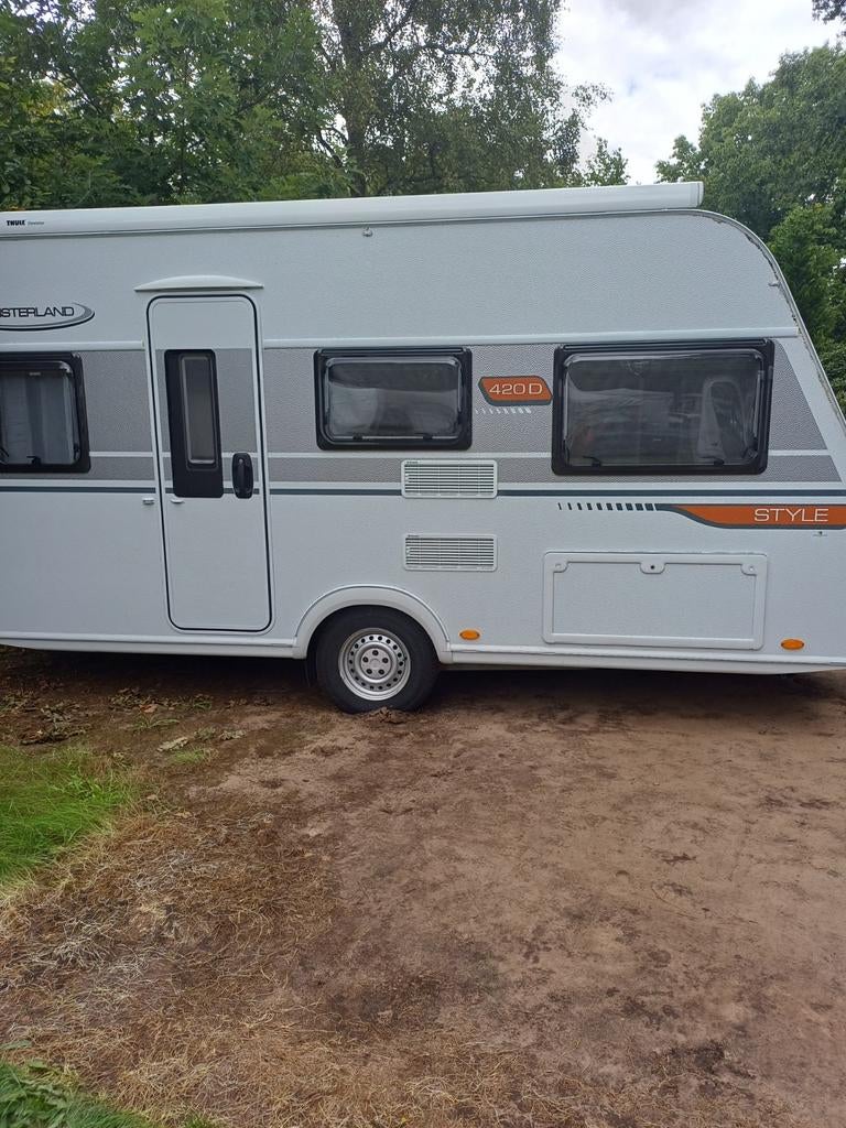 LMC 420 caravan, 2020, voortent en luifel en casetteluifel, Caravans en Kamperen, Caravans, Bedrijf, Treinzit, Dwarsbed, 4 tot 5 meter