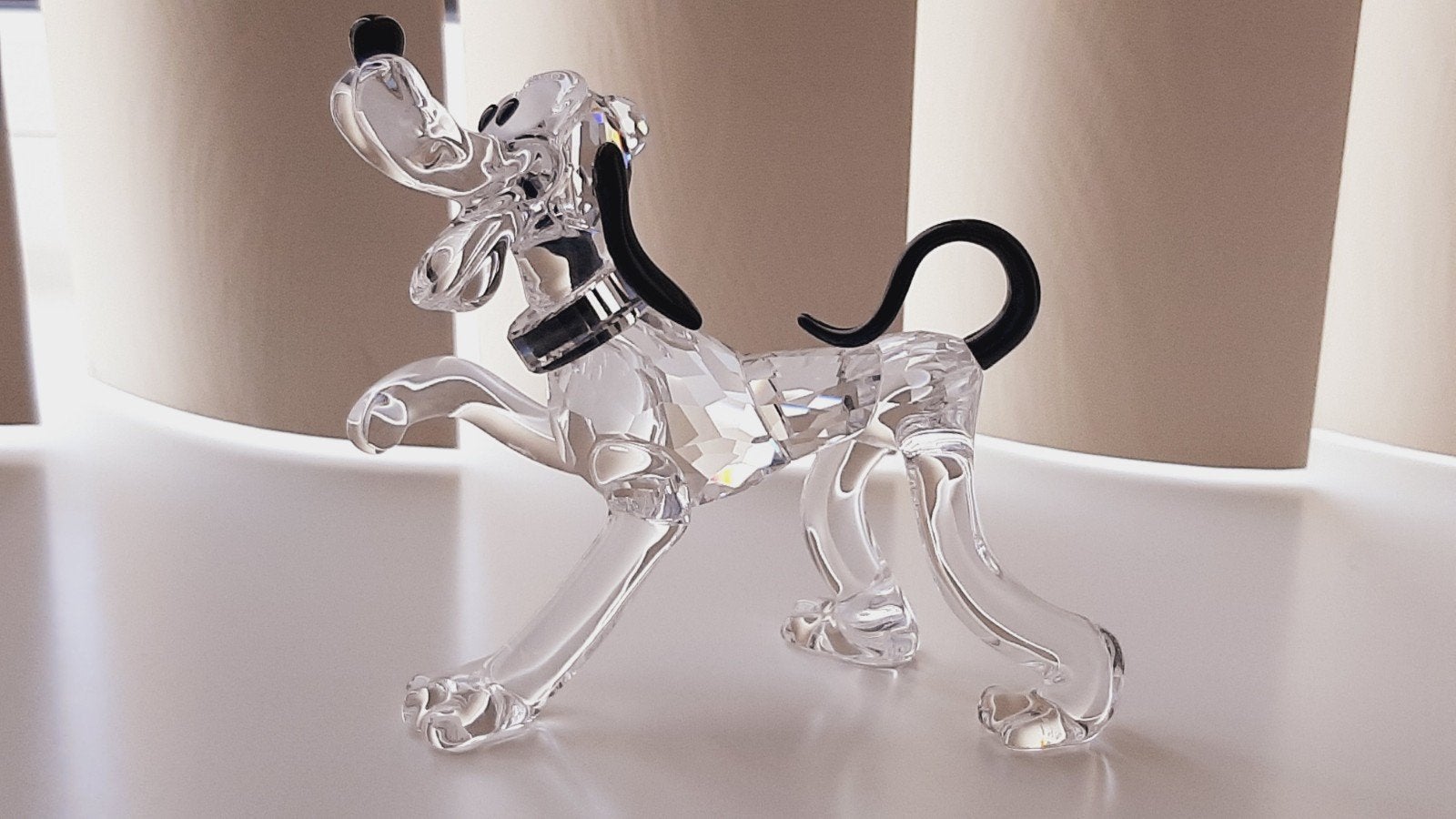 swarovski disney/ Swarovski  verzameling/swarovski pluto, Verzenden, Zo goed als nieuw, Figuurtje